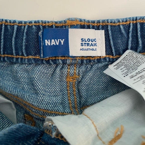 Toddler Old Navy Medium Wash Denim Shorts - Picture 4 of 5